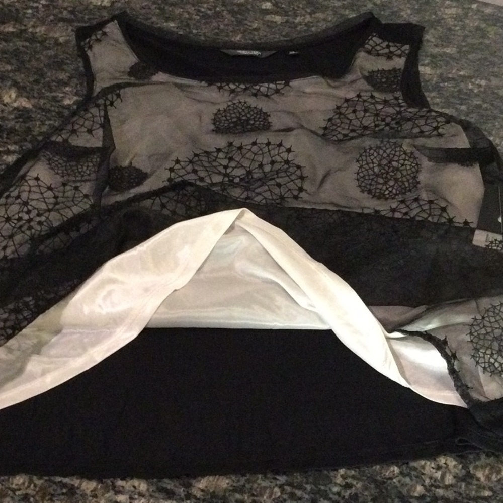 Simply Vera Black Lace Blouse - Picture 5 of 8